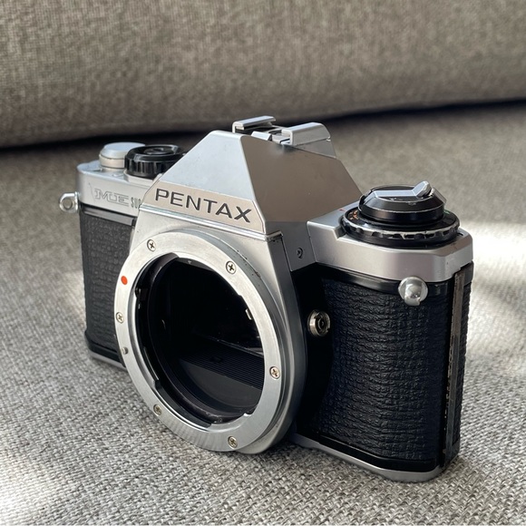 [SOLD] PENTAX ME SUPER with ME II Auto Winder and Flash - TESTED! 35mm Camera - Picture 3 of 10